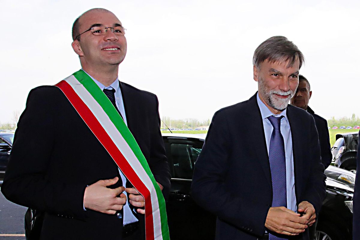 Indagati a decine, scandali e debiti. La parabola del «modello reggiano»