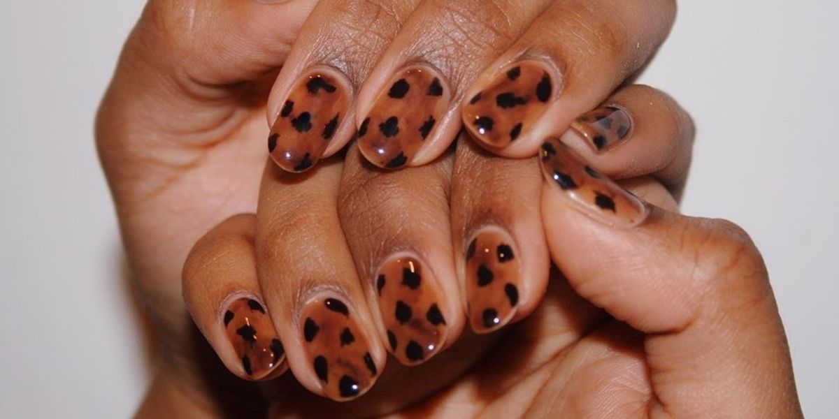 Tortoiseshell Nail Art Trend Inspiration Xonecole Women S Interest Love Wellness Beauty