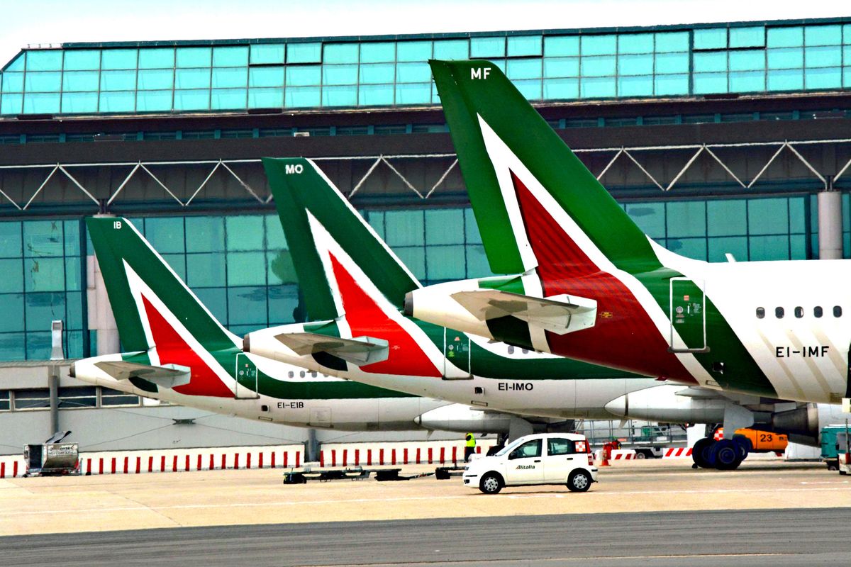 Due botte per Di Maio. Manette al forno dell’Ilva
e Alitalia nazionalizzata