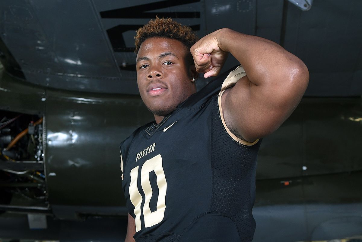 SUN & SKI SPORTS POLL: VYPE Houston Preseason Defensive Lineman of the Year