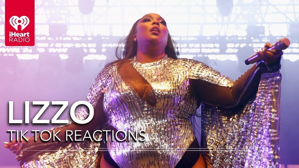 Download Lizzo Is The Queen Of Tiktok Paper