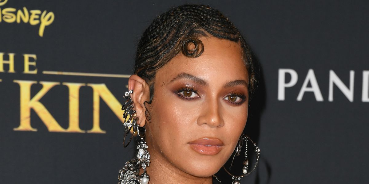 Beyoncé Sports Finger Wave Braids on the Red Carpet