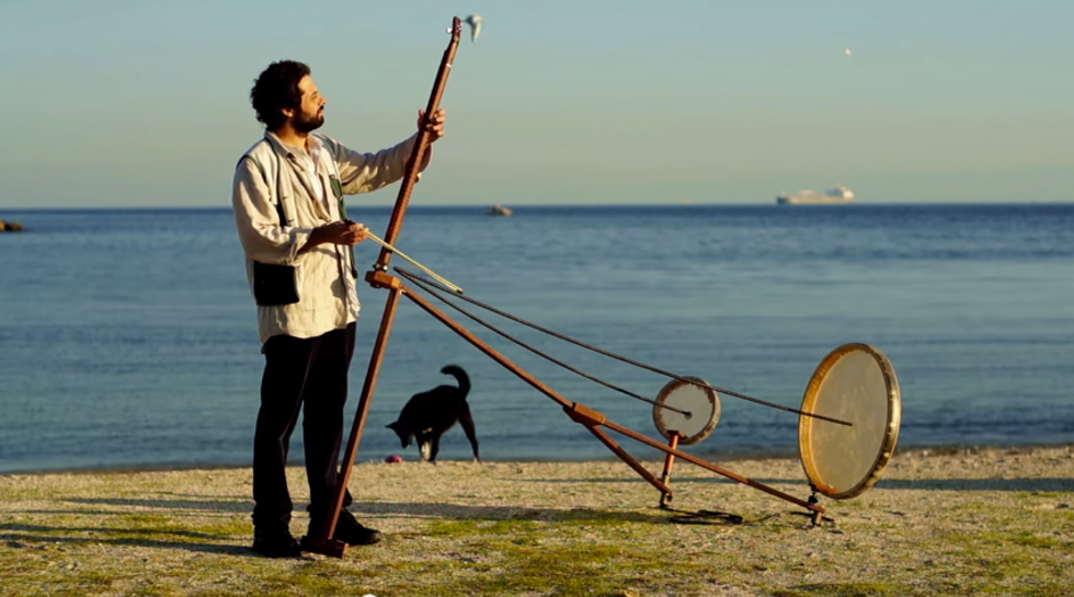 Space Out With This Turkish Musician’s New Instrument