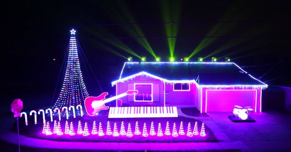 Music Teacher Cleverly Convinces Neighbors To Put Up With His Mind-Blowing Light Show