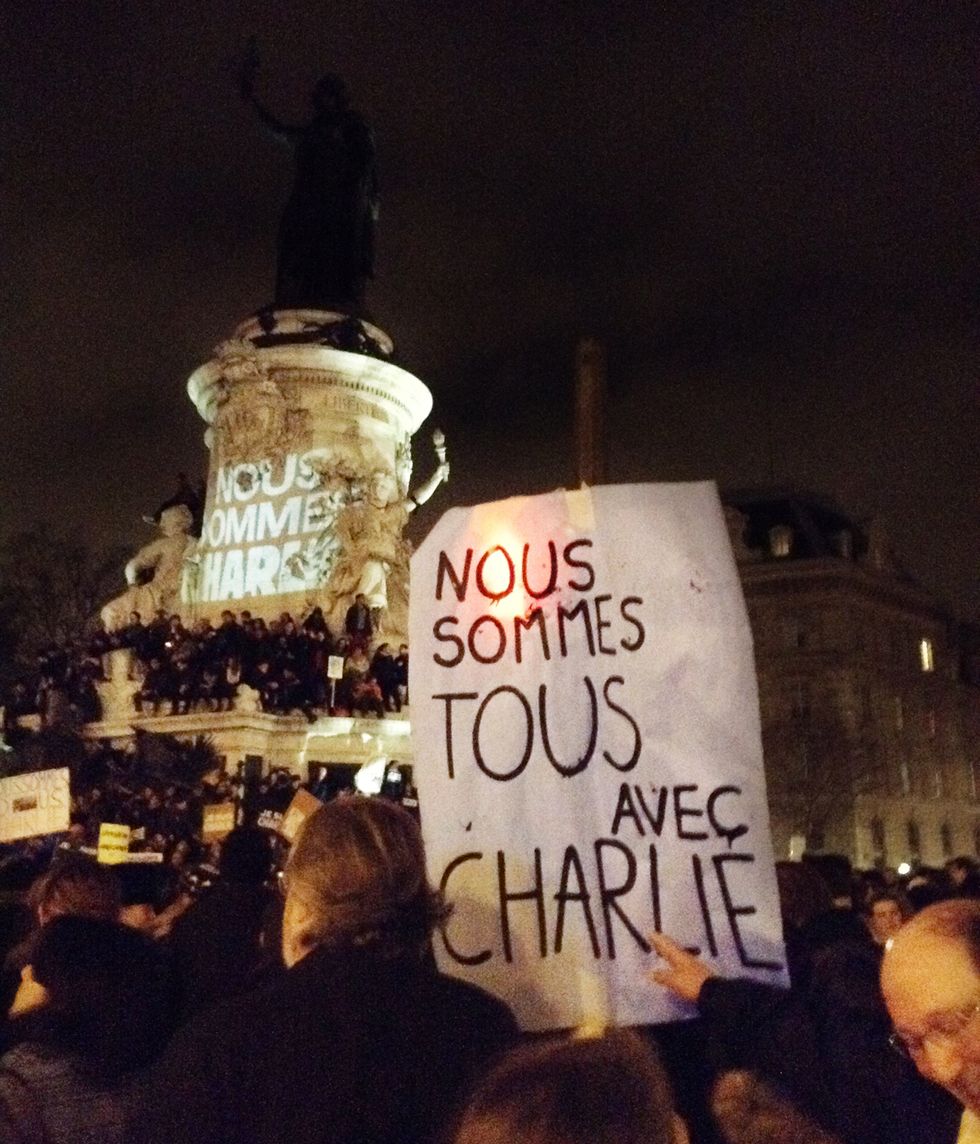 Thousands of French Supporters Stand Up for Freedom of the Press
