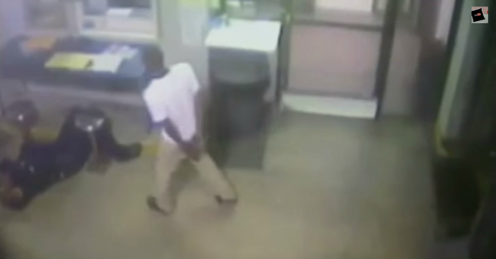 Security Cam Catches Handcuffed Teen Saving Cop’s Life