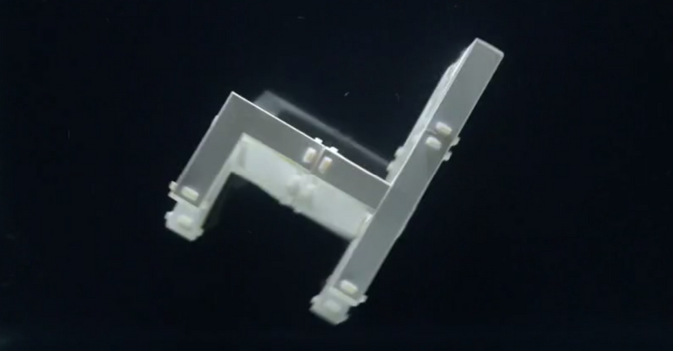 Scientists Have Created a Chair That Assembles Itself