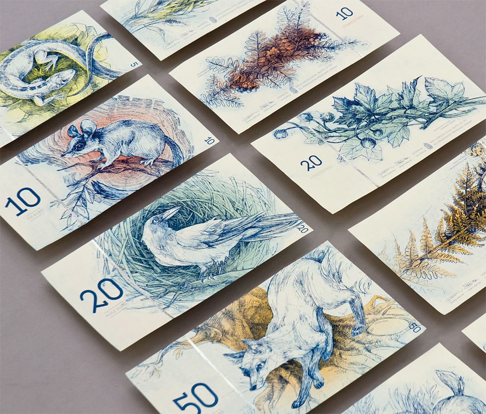 These Gorgeous Hungarian Banknotes Have a Black Light Secret