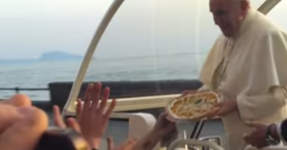 Pope Gets Pie Delivery in His Popemobile
