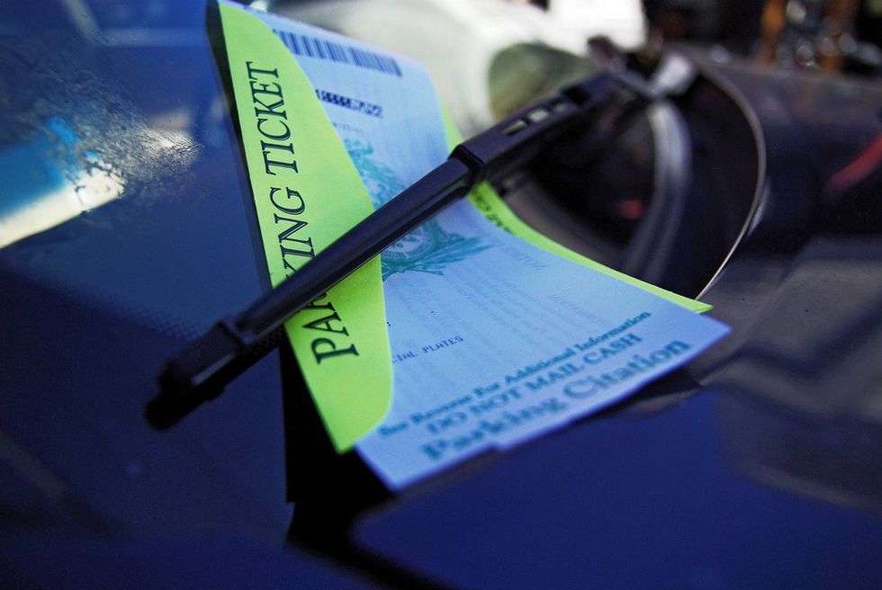 Los Angeles Rolls Out New Idiot-Proof Parking Signs
