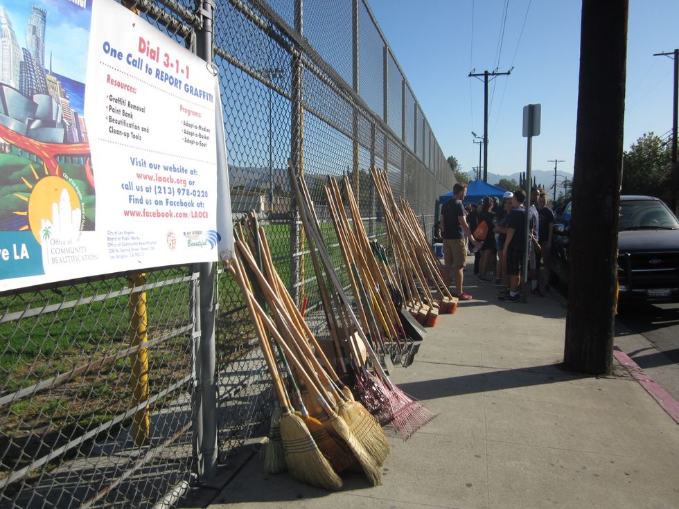 Neighborday Idea #4: Organize a Community Clean-Up