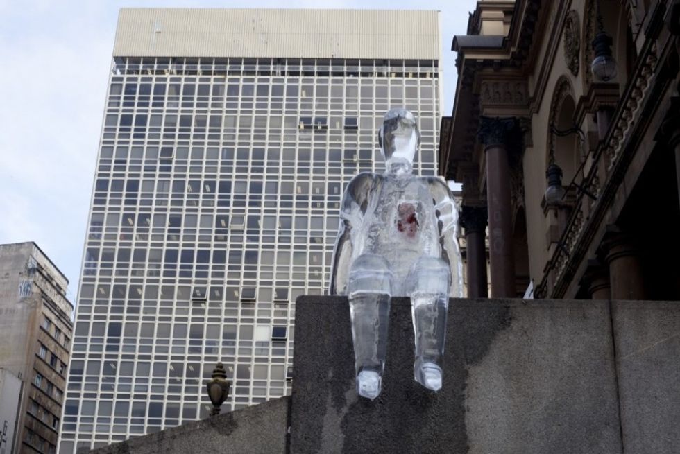Brazilian Ice Sculptures Encourage Organ Donation via Great Design