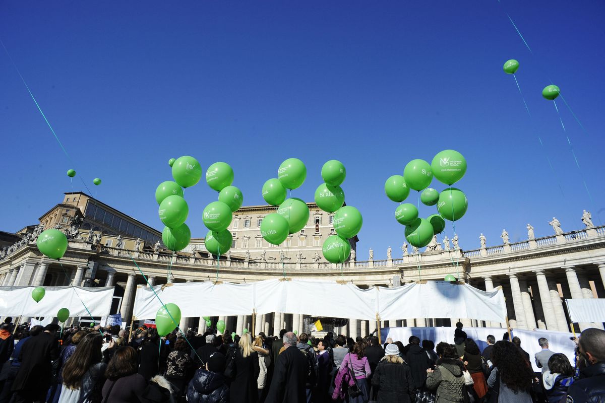 Pro Vita e Famiglia: «Pur di fermare l'eutanasia pronti alla piazza. Governo avvertito»