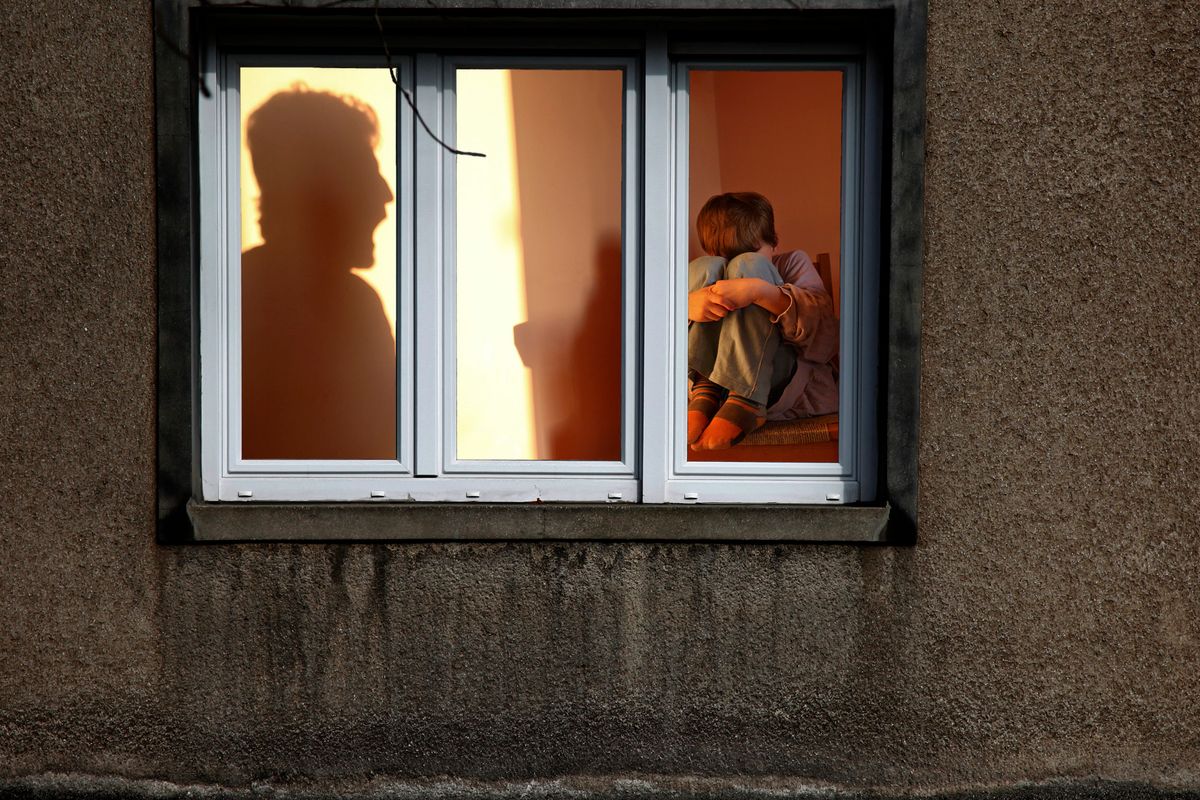 Il terapeuta dei bimbi di Bibbiano accusato di maltrattare i suoi figli