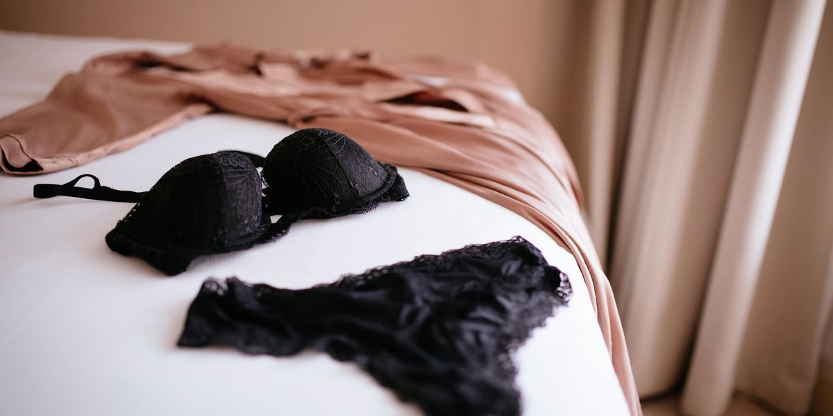 When Should You Replace Underwear, Make-Up, Bedding, Washcloths & Towels?