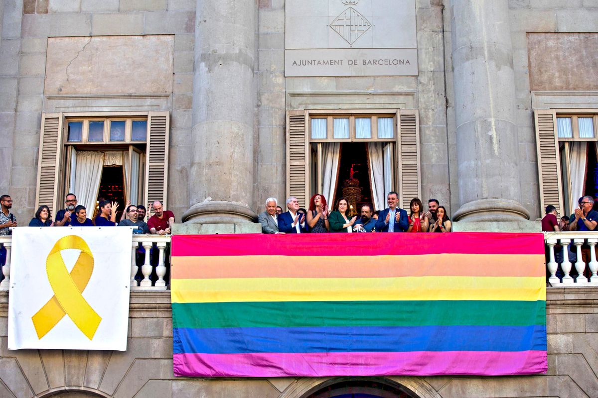 Barcellona è la città più pericolosa ma Ada Colau si occupa solo di Lgbt