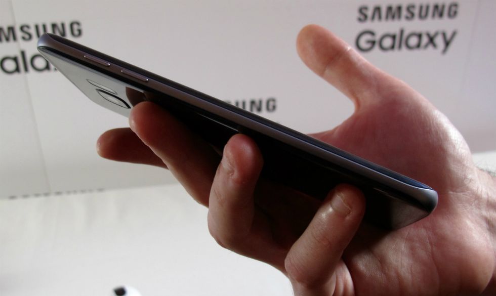Samsung-smartphone-3