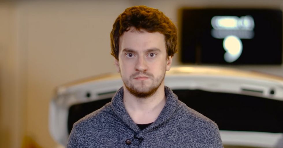 First Guy to Unlock the iPhone Builds Driverless Car in His Garage