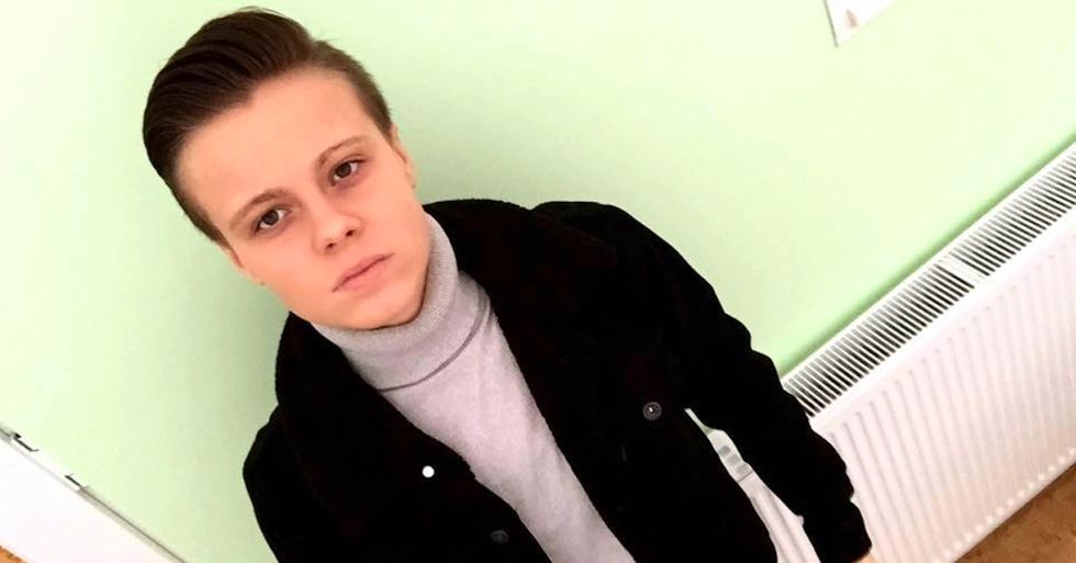 Lesbian Teen Booted From UK McDonald’s After Using Women’s Bathroom
