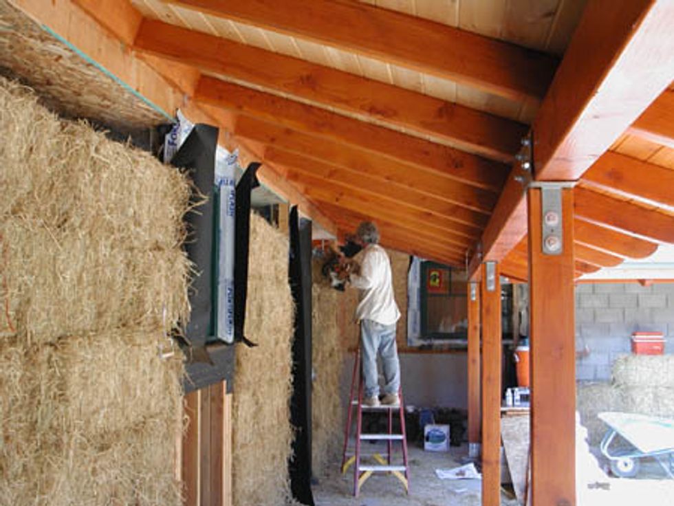 Build A Better Home With These Alternative Construction Methods Good Alternative Home Building Materials