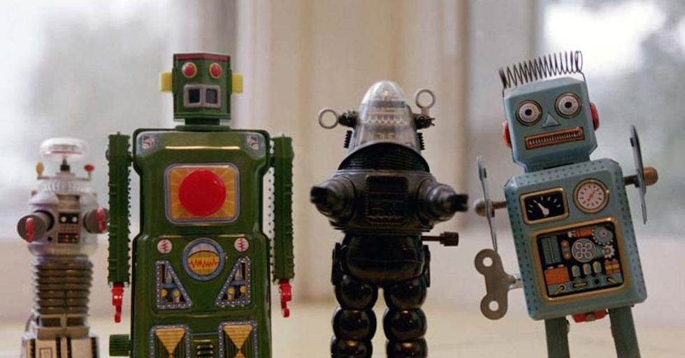Report Claims Robots Will Replace Lawyers By 2030