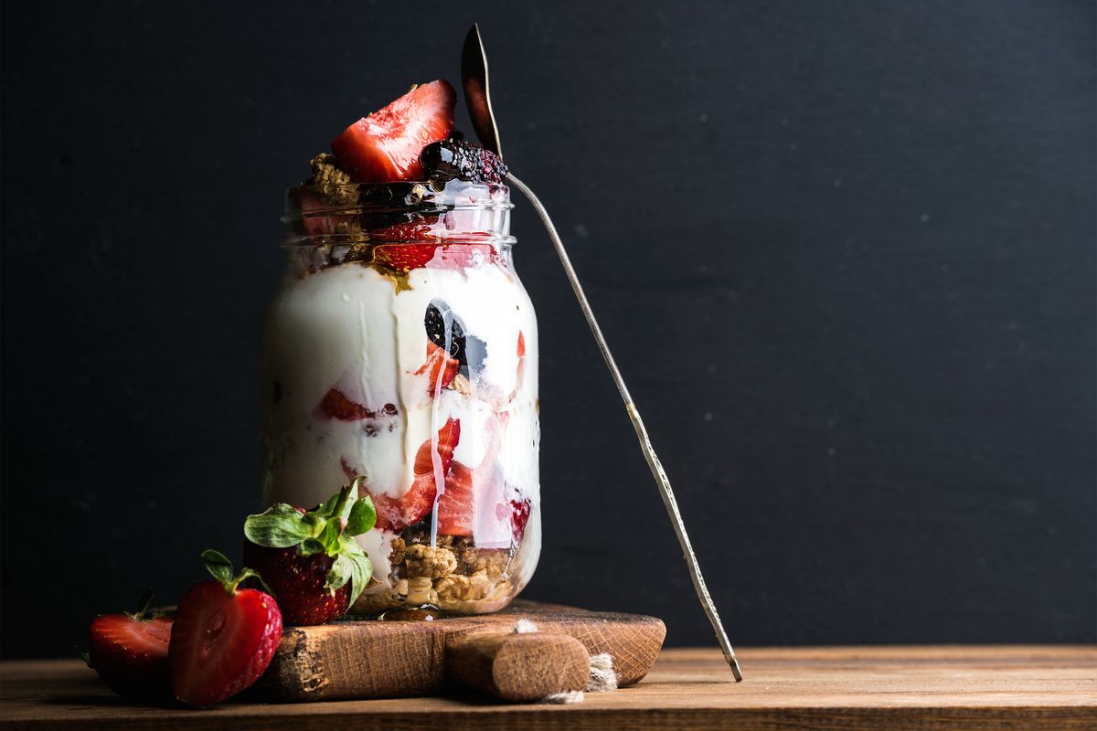 Yogurt per tutti. Come ridurre grassi e calorie nello spuntino ideale dell’estate