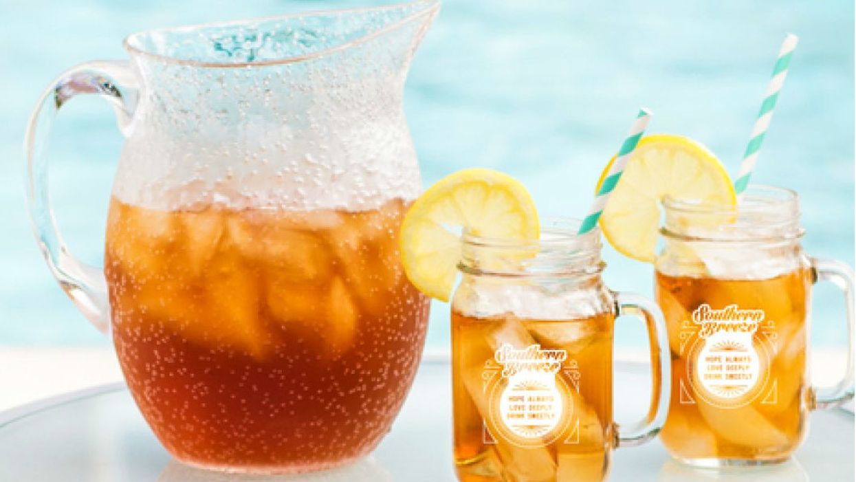 These iced tea bags are pre-sweetened with no calories and life just got a little sweeter