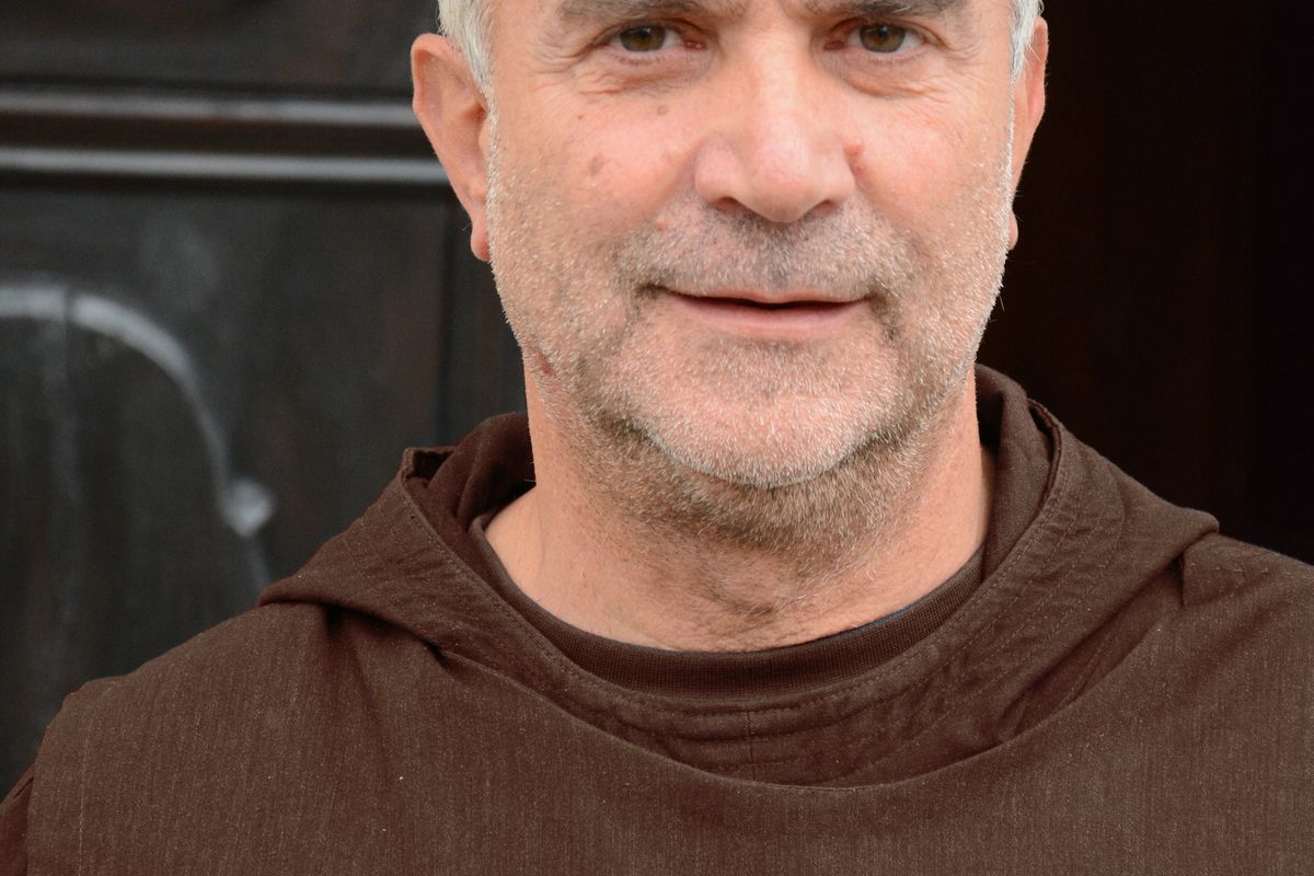 «La civiltà nasce dai muri e non dai ponti»