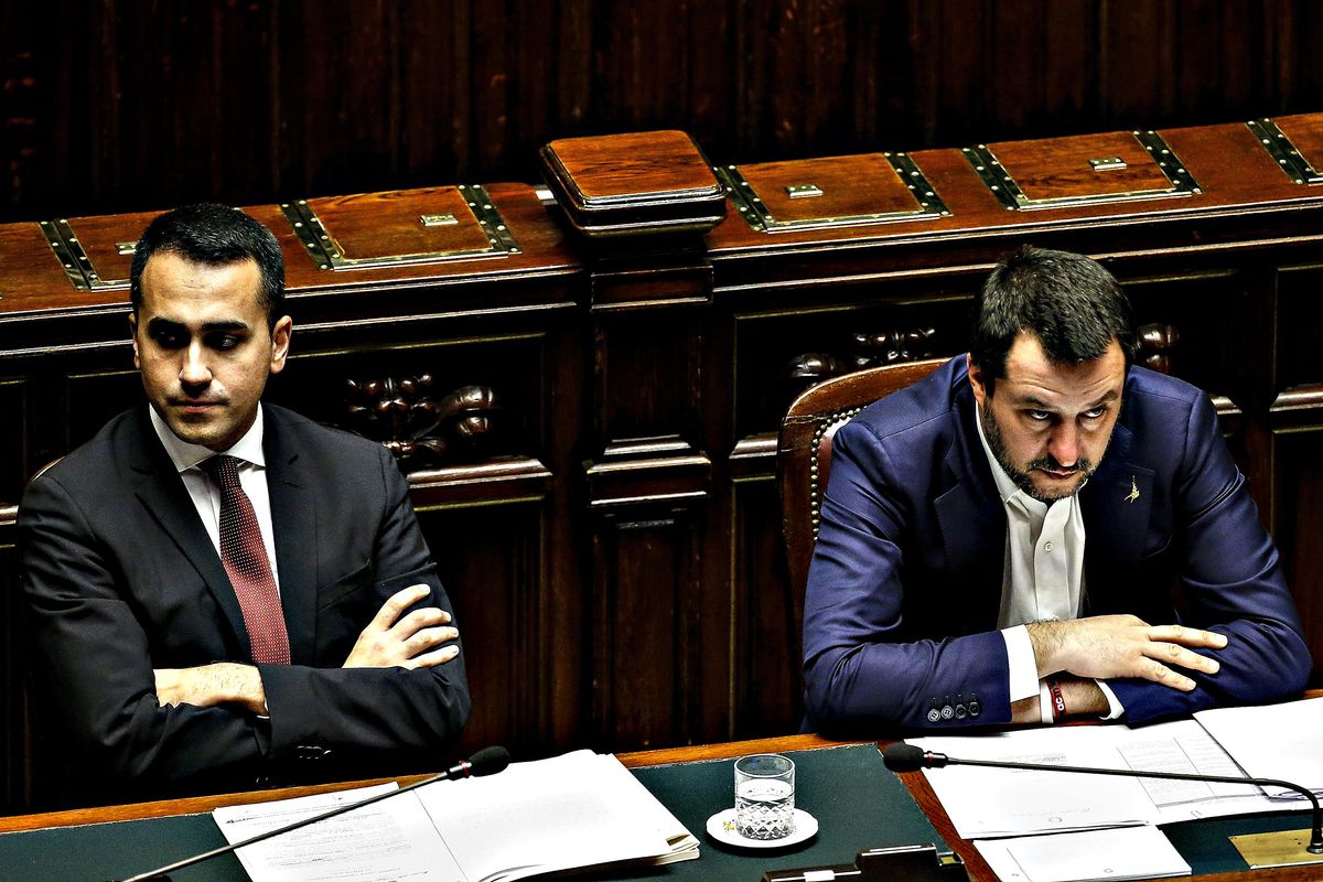 Conte apre le danze. E Salvini e Di Maio se le danno davvero