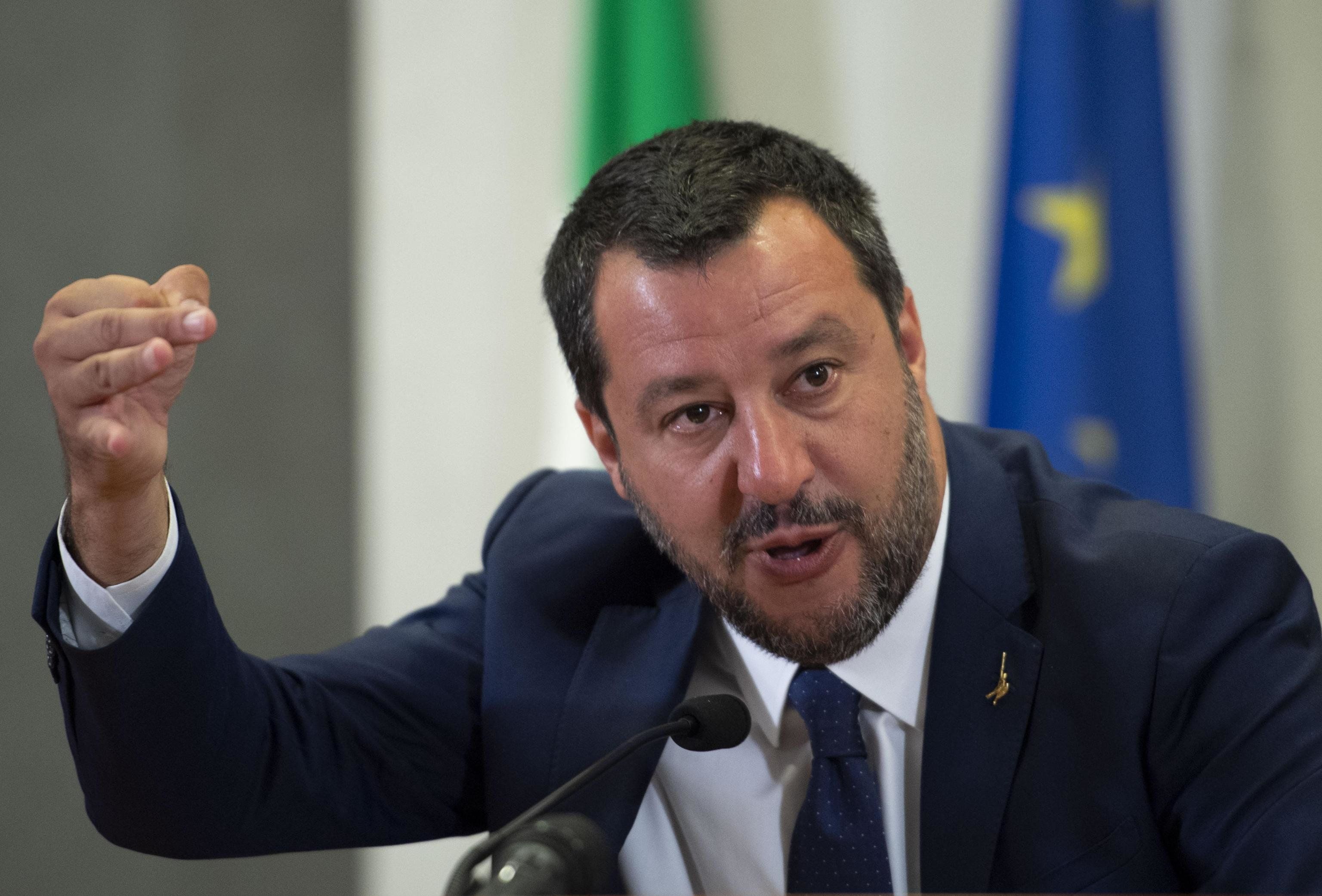 Salvini «torna» da Mosca e mette Di Maio spalle al muro