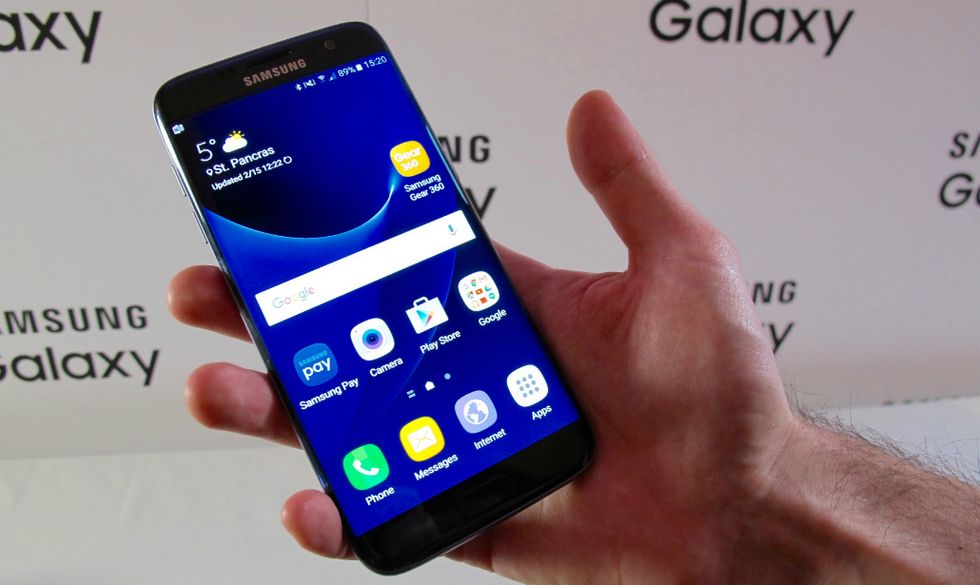 Samsung-smartphone-2