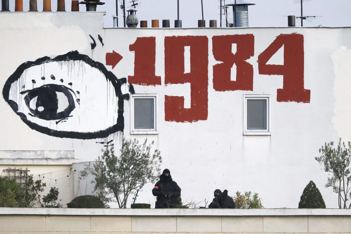L’Ue secondo Onfray: «Uno Stato totalitario degno di Orwell»