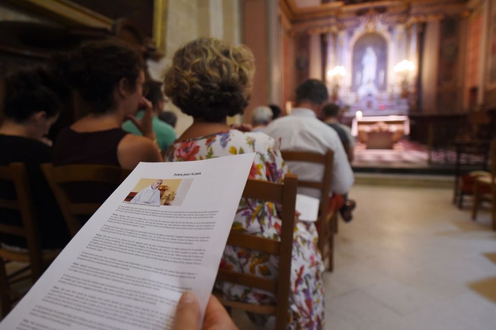 rouen-assalto-chiesa