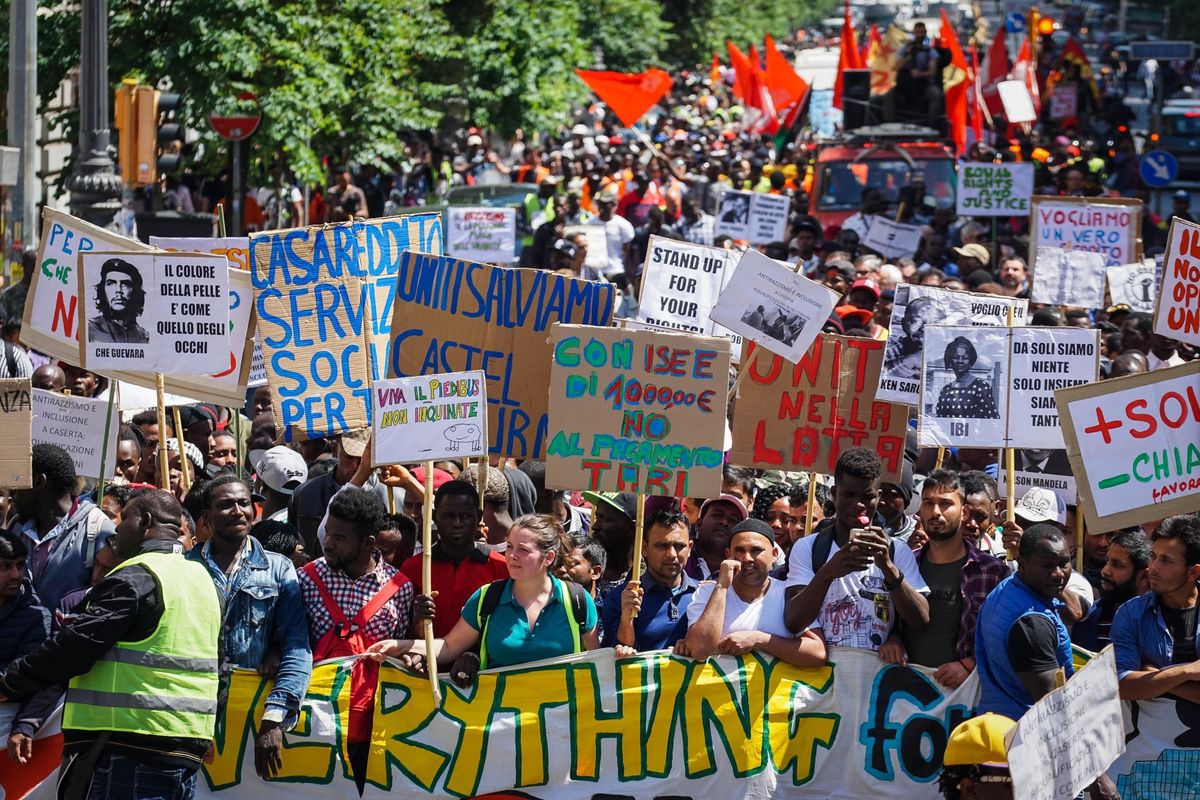 Finalmente anche a sinistra qualcuno ha notato la «Grande Sostituzione»