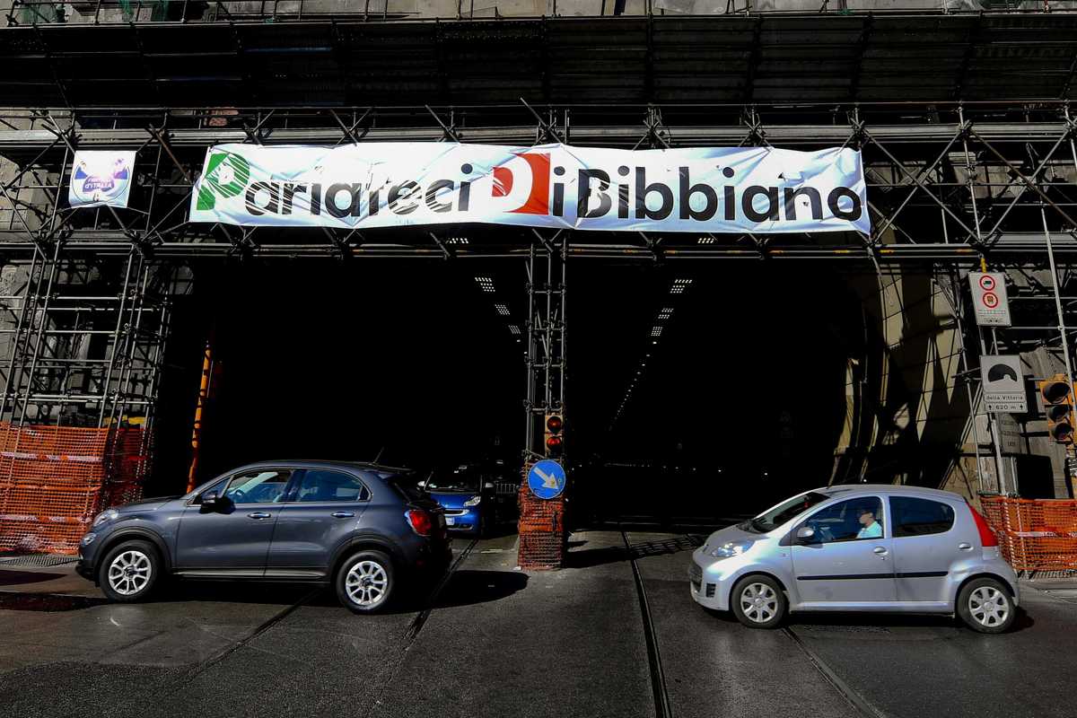 Altri tre bambini tornano dai loro genitori