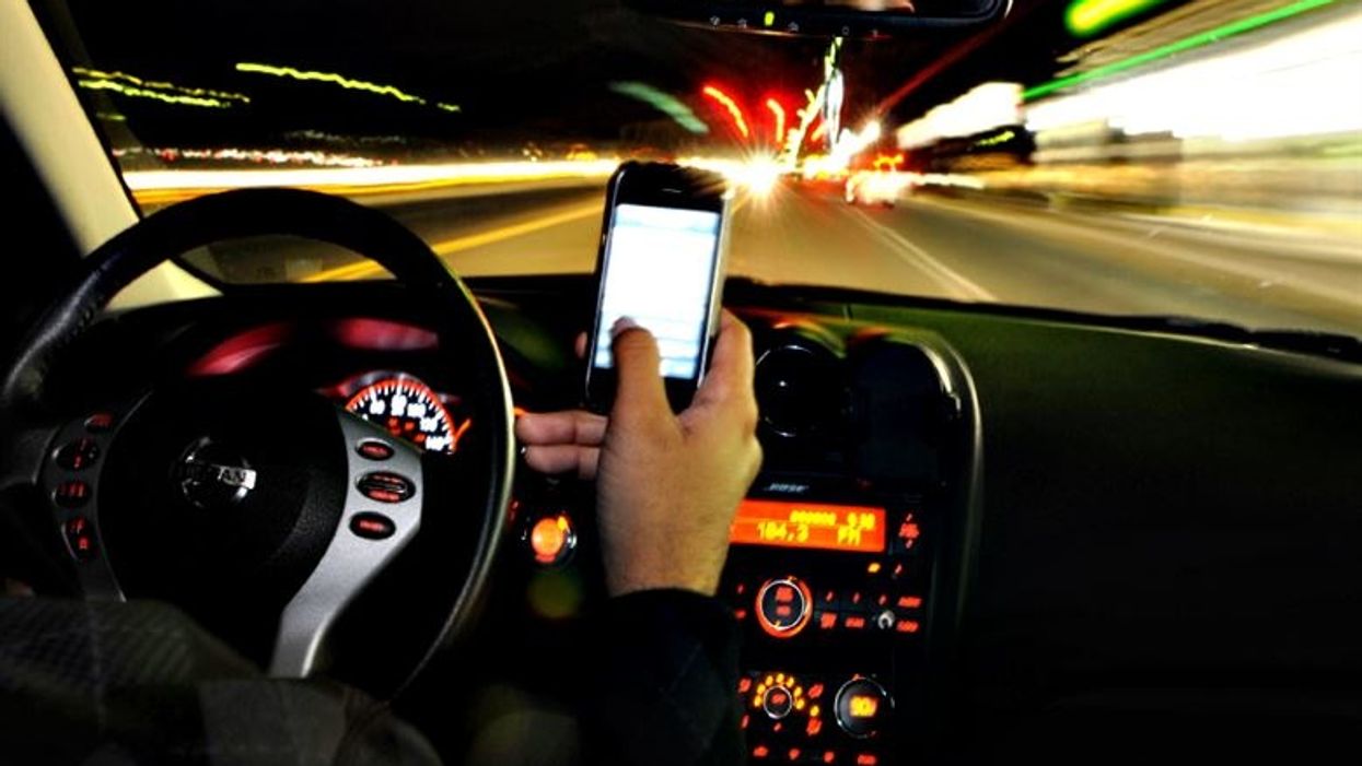People Reveal The Scariest Thing They've Ever Seen Driving At Night