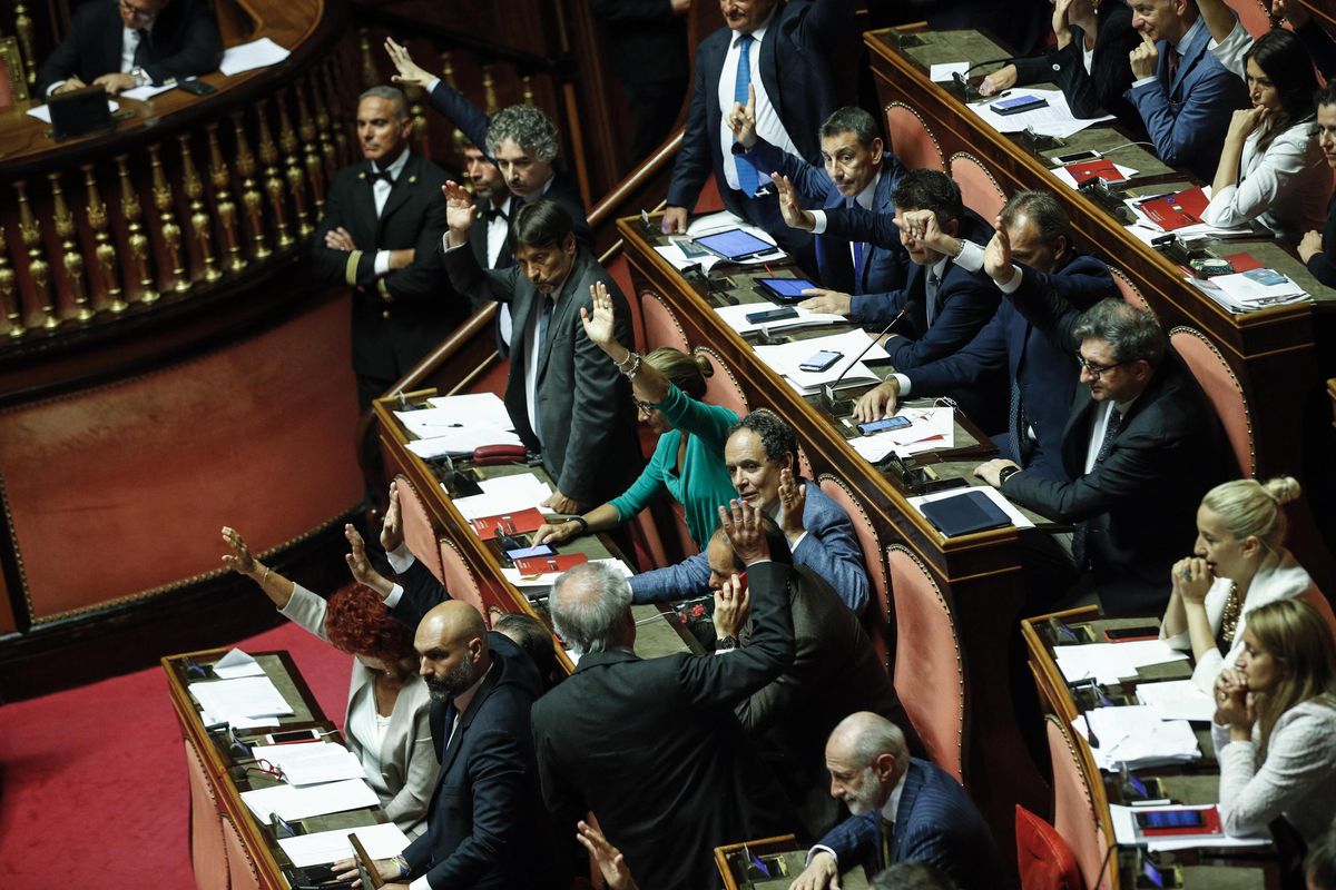 Se non si va a votare entro un mese urne sigillate fino alla primavera