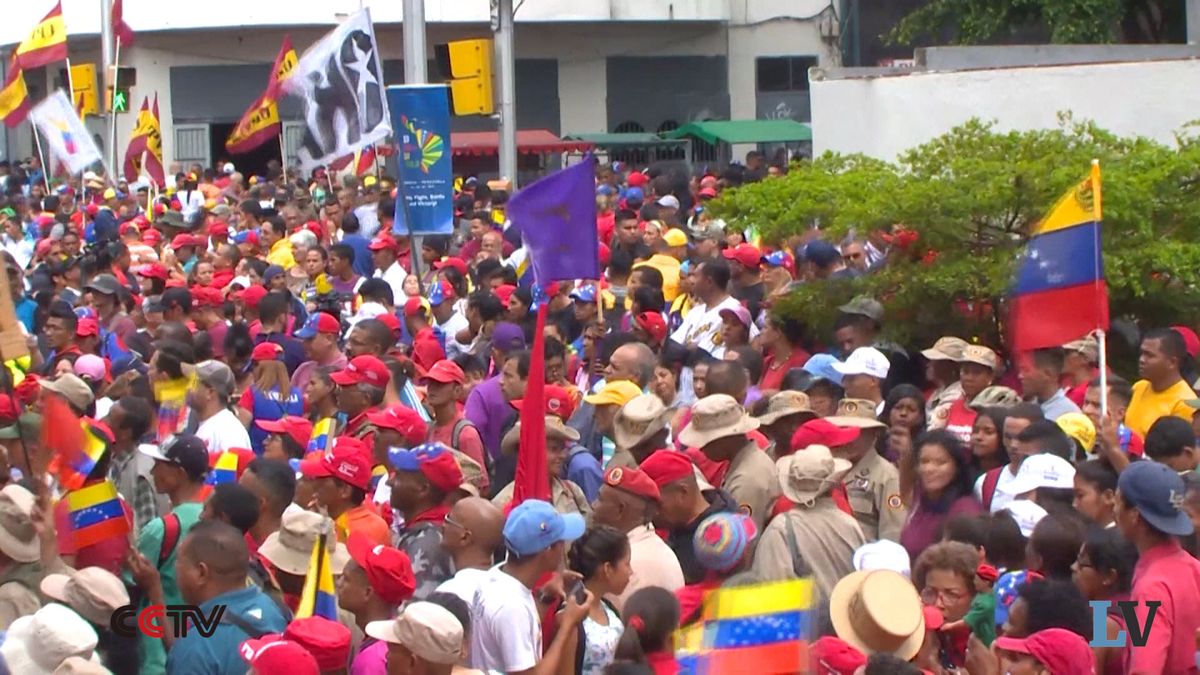 Trump dispone l'embargo sul Venezuela per sferrare un colpo a Maduro e spianare la strada a Guaidó