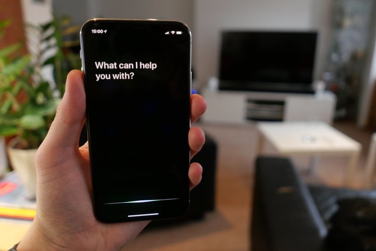 Photo of Siri on an iPhone X