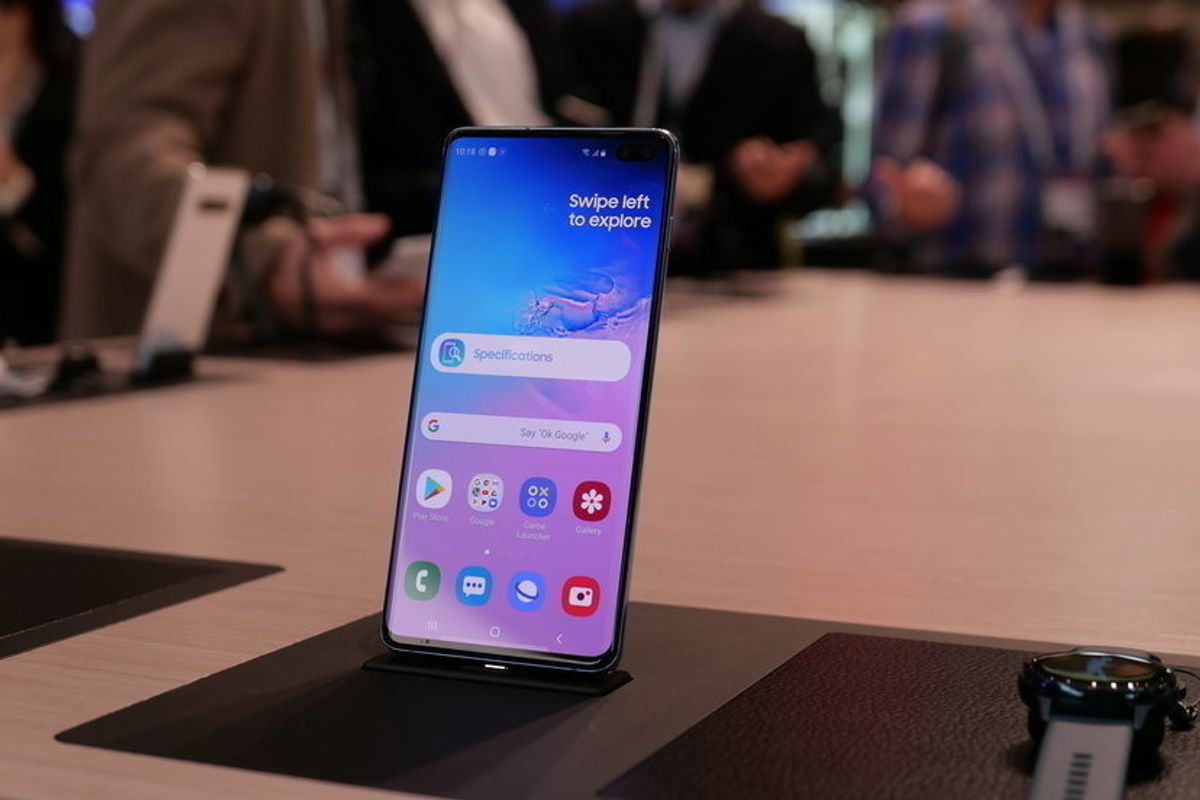 Photo of a Samsung Galaxy S10