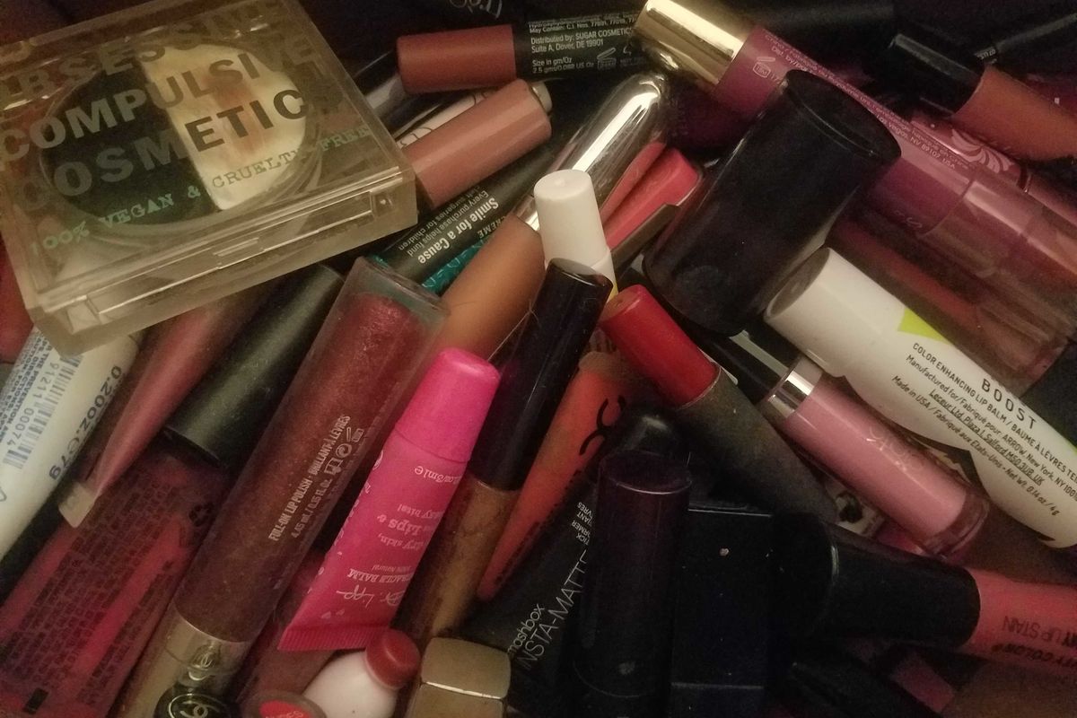 The Week In Garbage Men: Isn't Lipstick Just Like Wearing A Boner On Your Face?