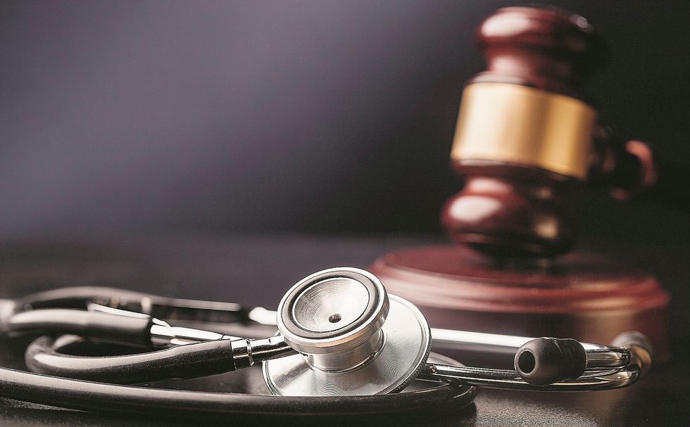 Sanità: il business delle cause ai medici
