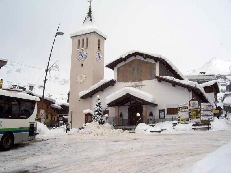 Il prete di Cervinia: «Sovranisti come Hitler»