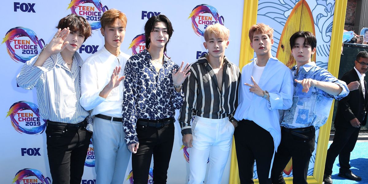 K-Pop Groups Dominated the Teen Choice Awards