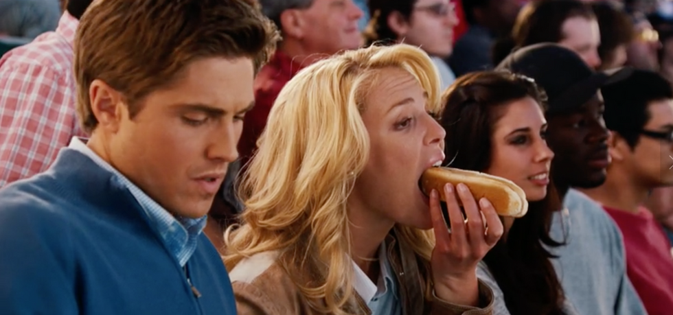 11 Things You Should NEVER Do On A First Date Unless You Want It To Be A Disaster