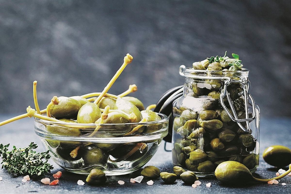 Capperi, i boccioli che schiudono l’allegria