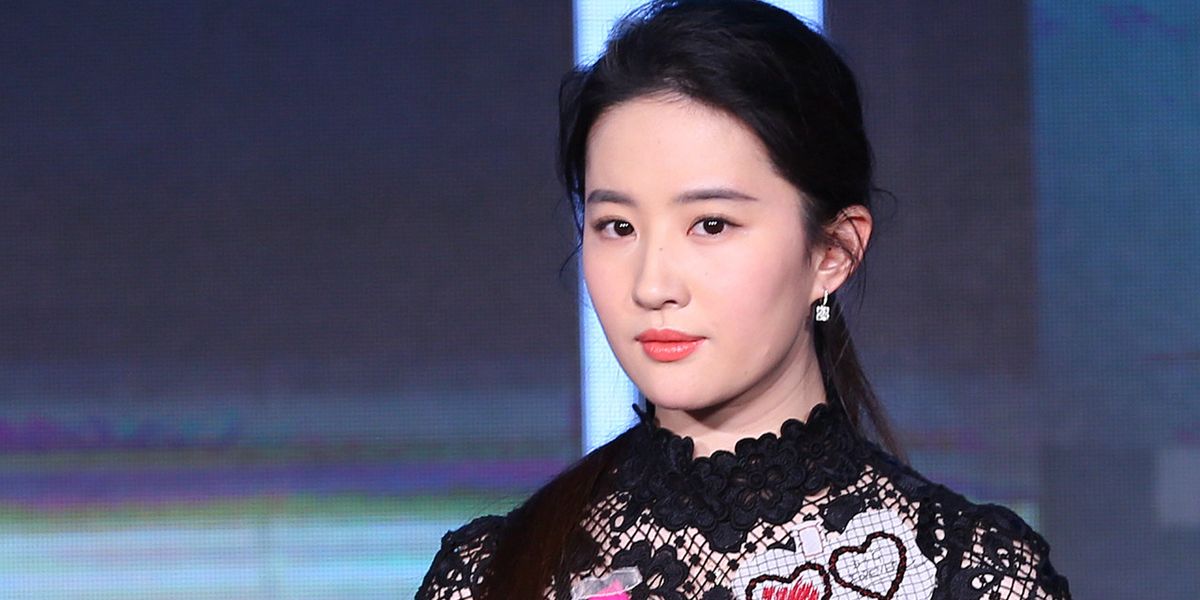 'Mulan' Star's Pro-Hong Kong Police Post Sparks Boycott