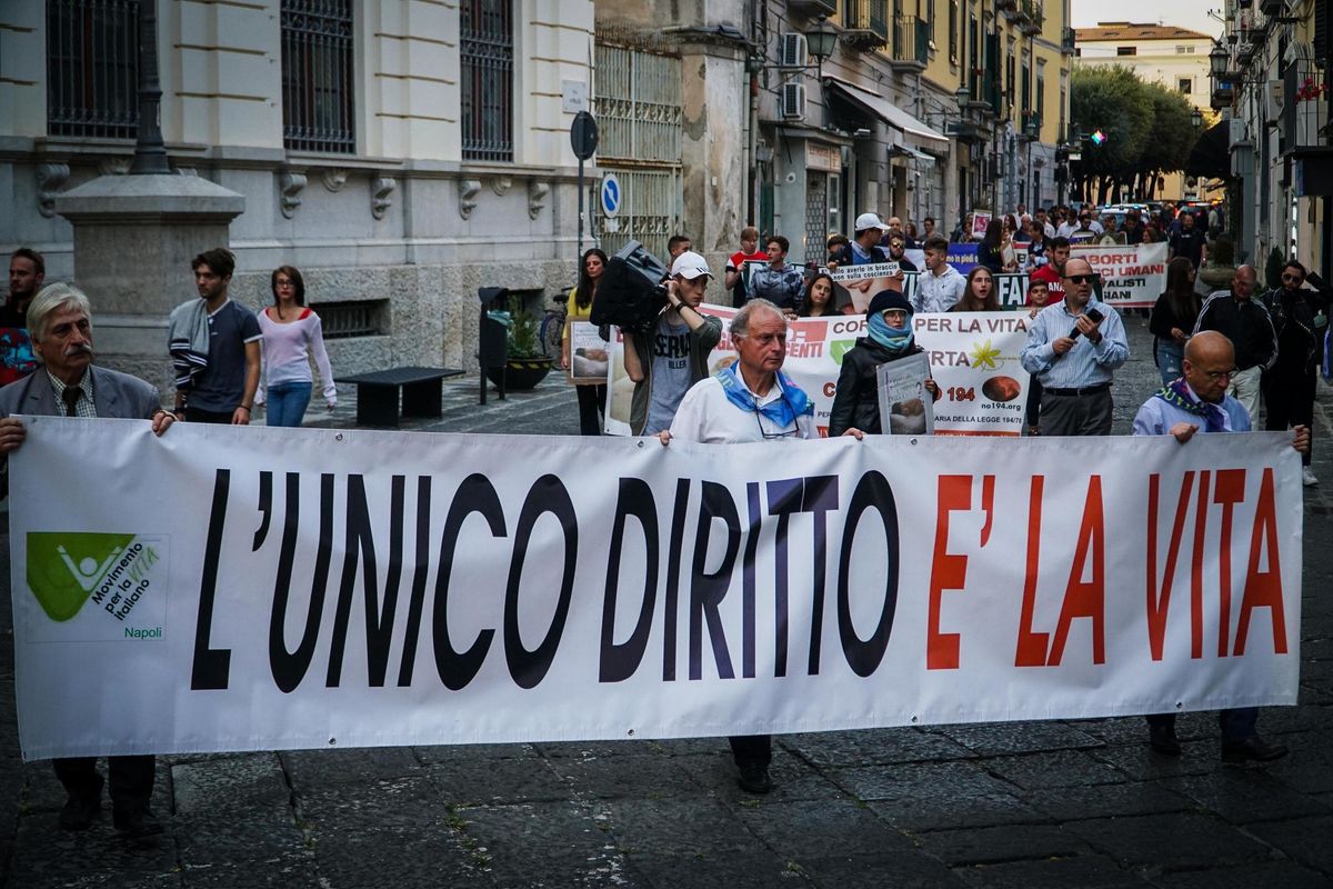 Aborto senza limiti: San Marino propone la legge più orrenda