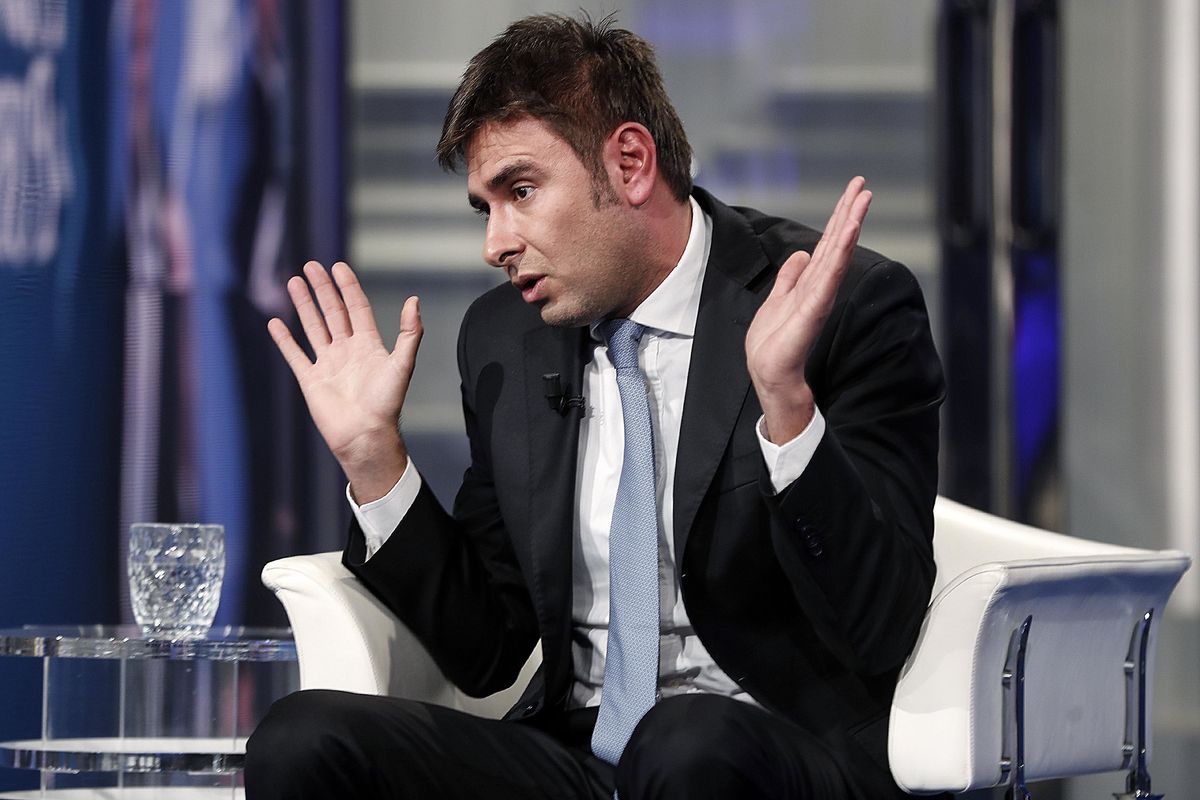 L’imbarazzo di Dibba che si ritrova alleato con il «partito di Bibbiano»