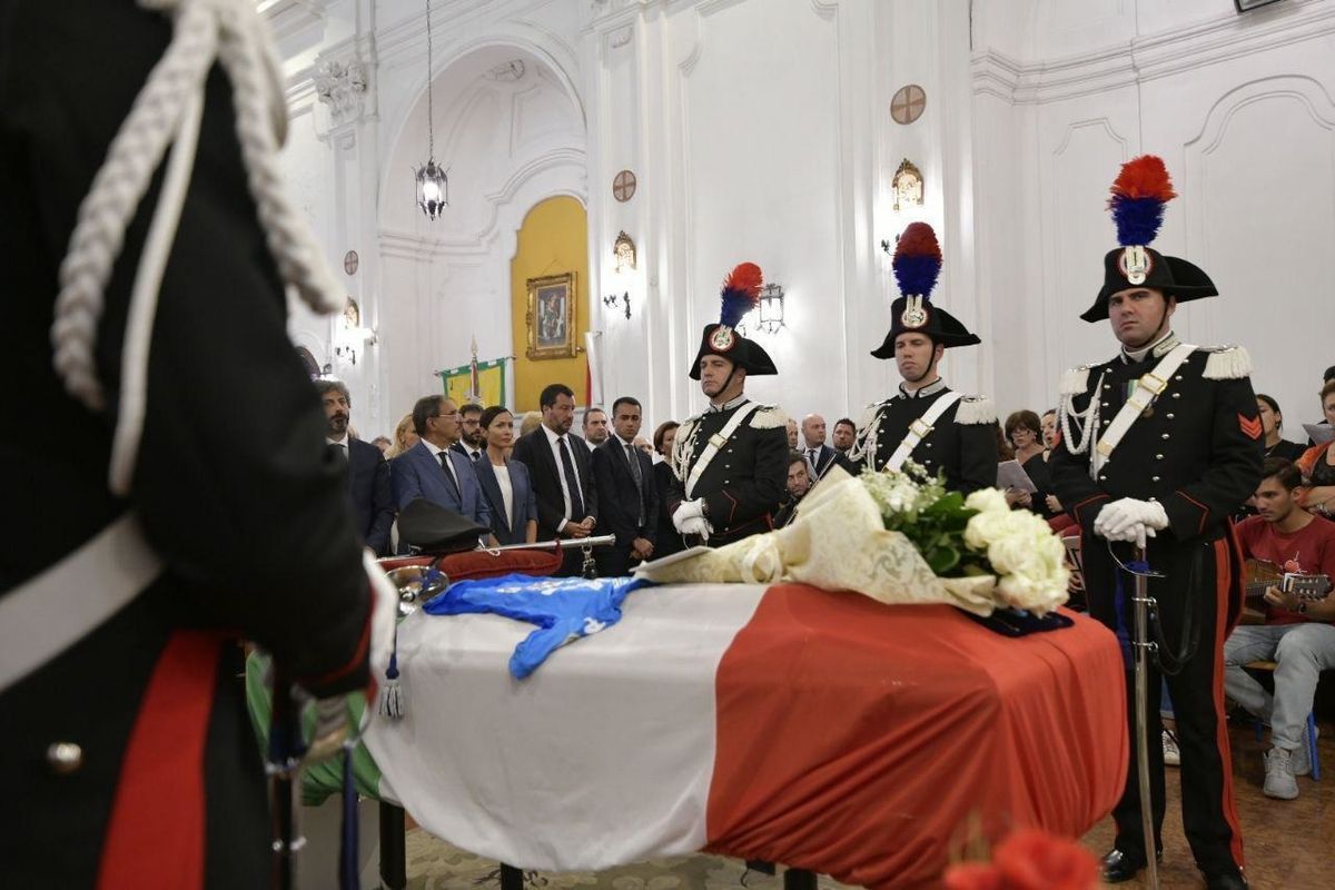 «Il carabiniere non poteva sparare
perché sarebbe stato incriminato»